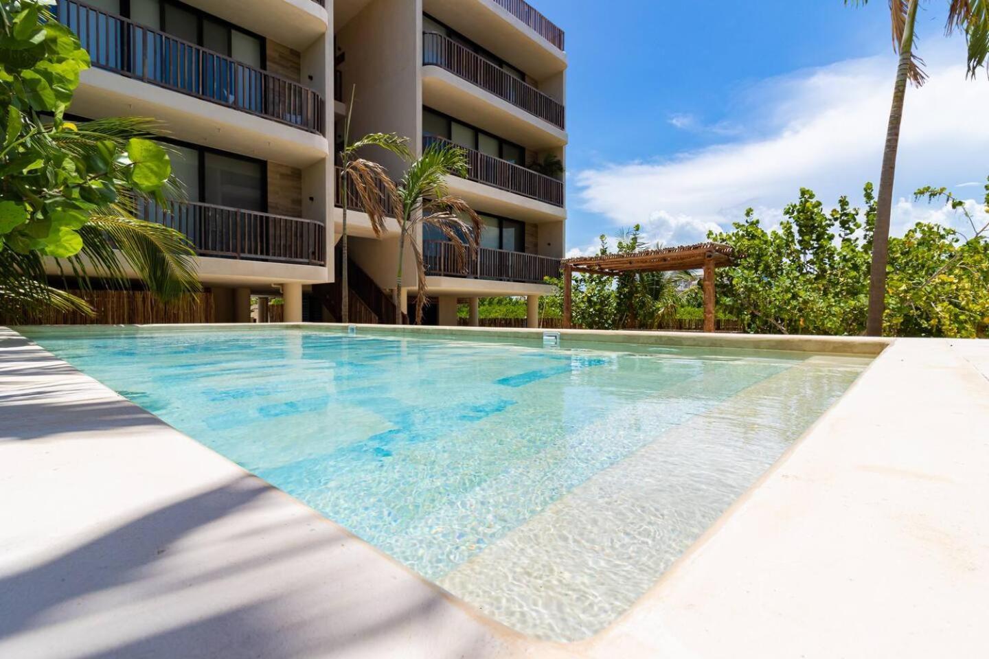 Pool View Loft Steps From The Ocean In Punta Cocos - C101 Hotel Isla Holbox Екстериор снимка