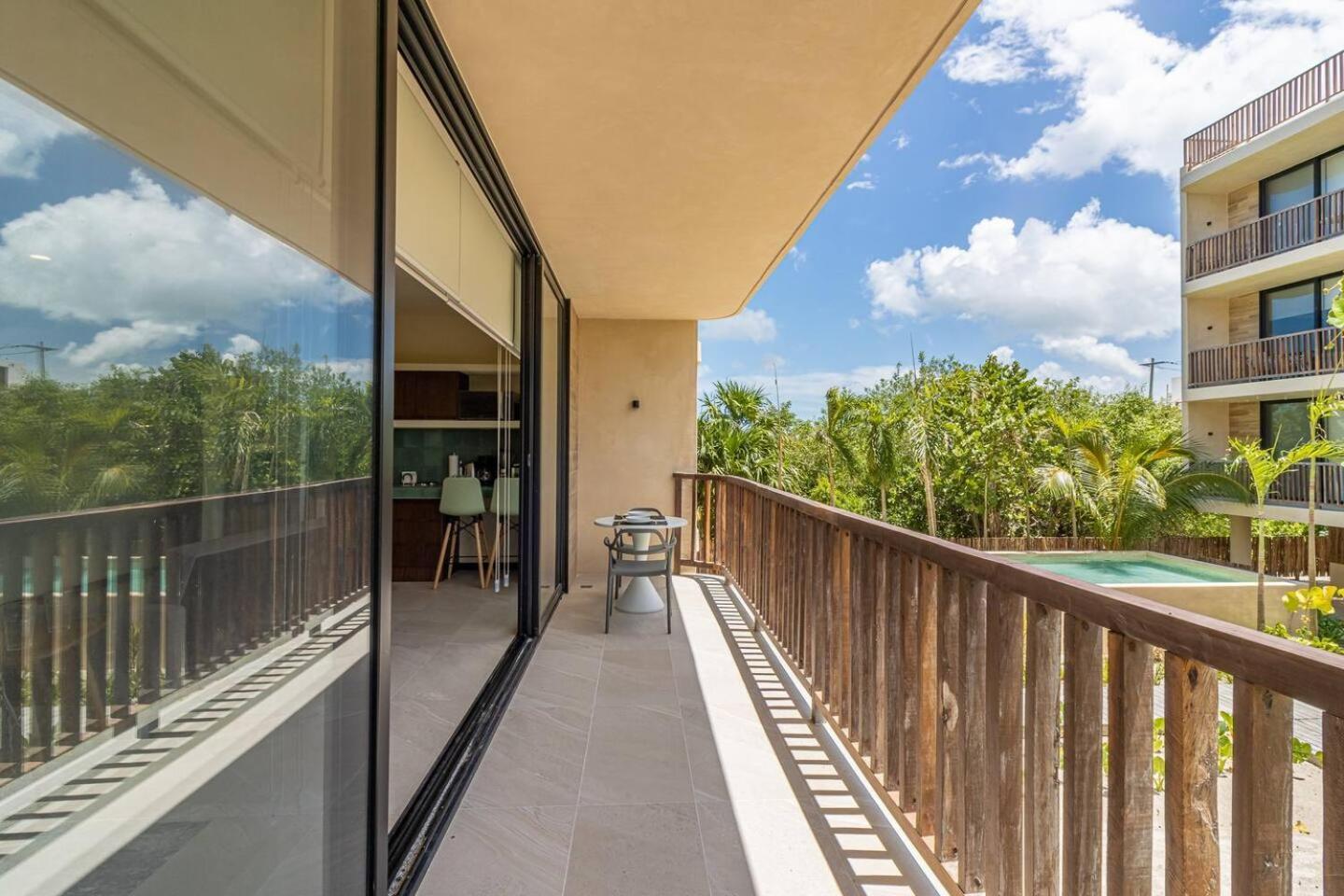 Pool View Loft Steps From The Ocean In Punta Cocos - C101 Hotel Isla Holbox Екстериор снимка
