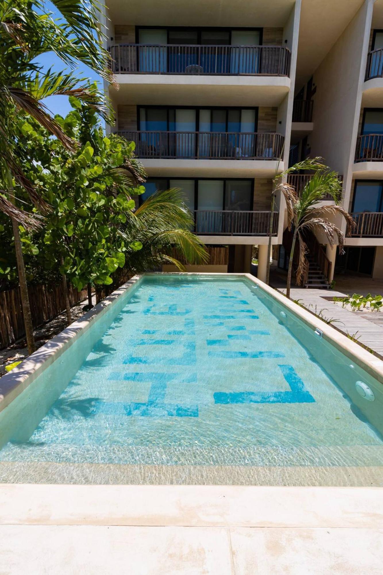 Pool View Loft Steps From The Ocean In Punta Cocos - C101 Hotel Isla Holbox Екстериор снимка