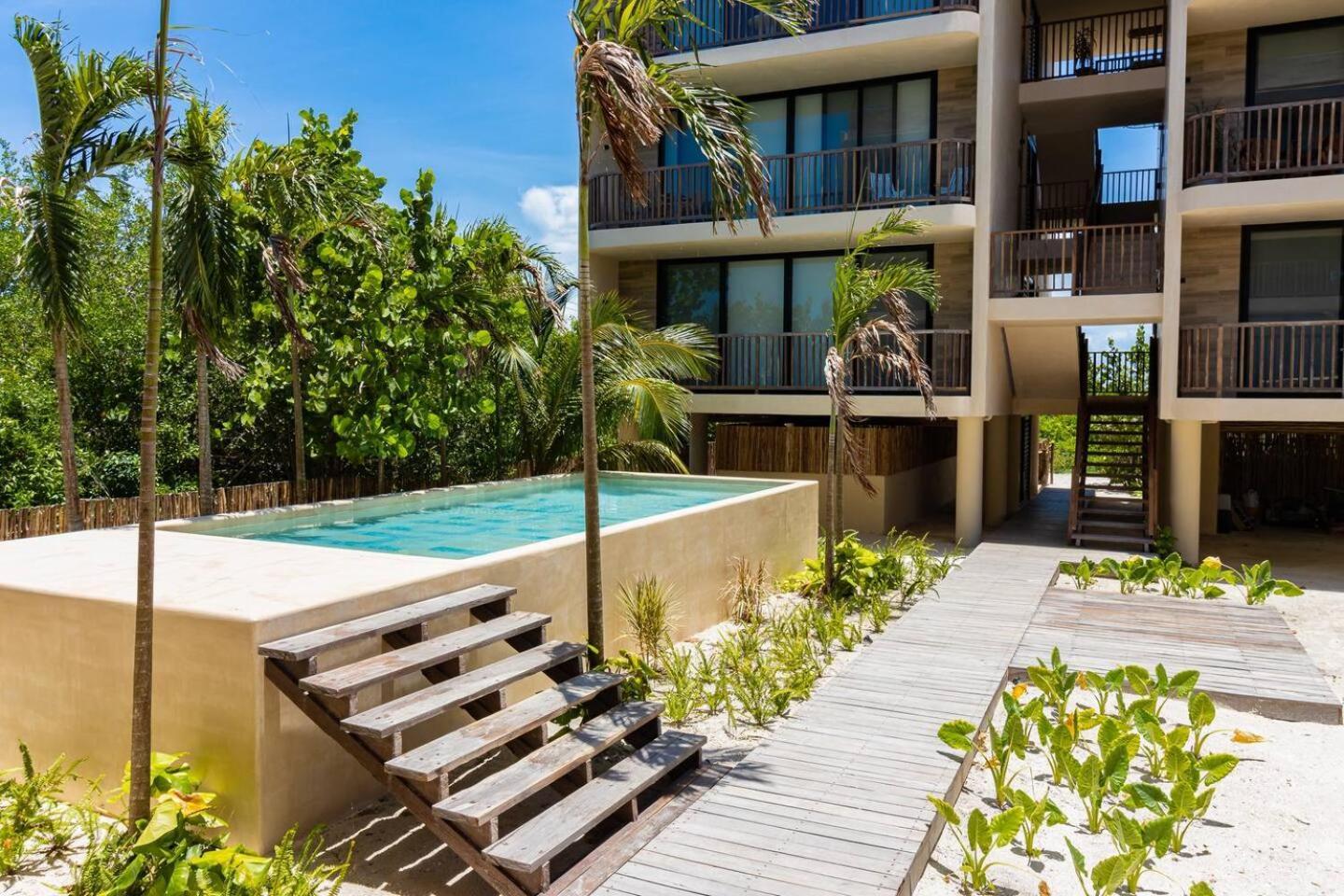 Pool View Loft Steps From The Ocean In Punta Cocos - C101 Hotel Isla Holbox Екстериор снимка